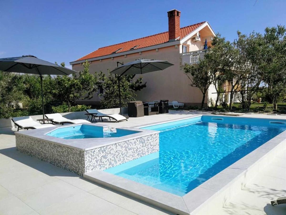 Villa Flora Maris Apartments Privlaka  Exterior photo